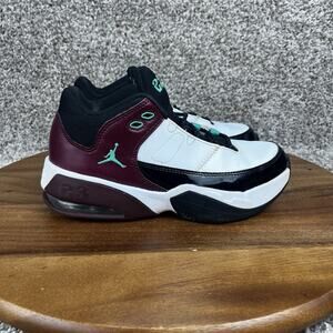 Nike Jordan Max Aura 3 White Black Burgundy 4.5Y Basketball Sneakers DO0025-035